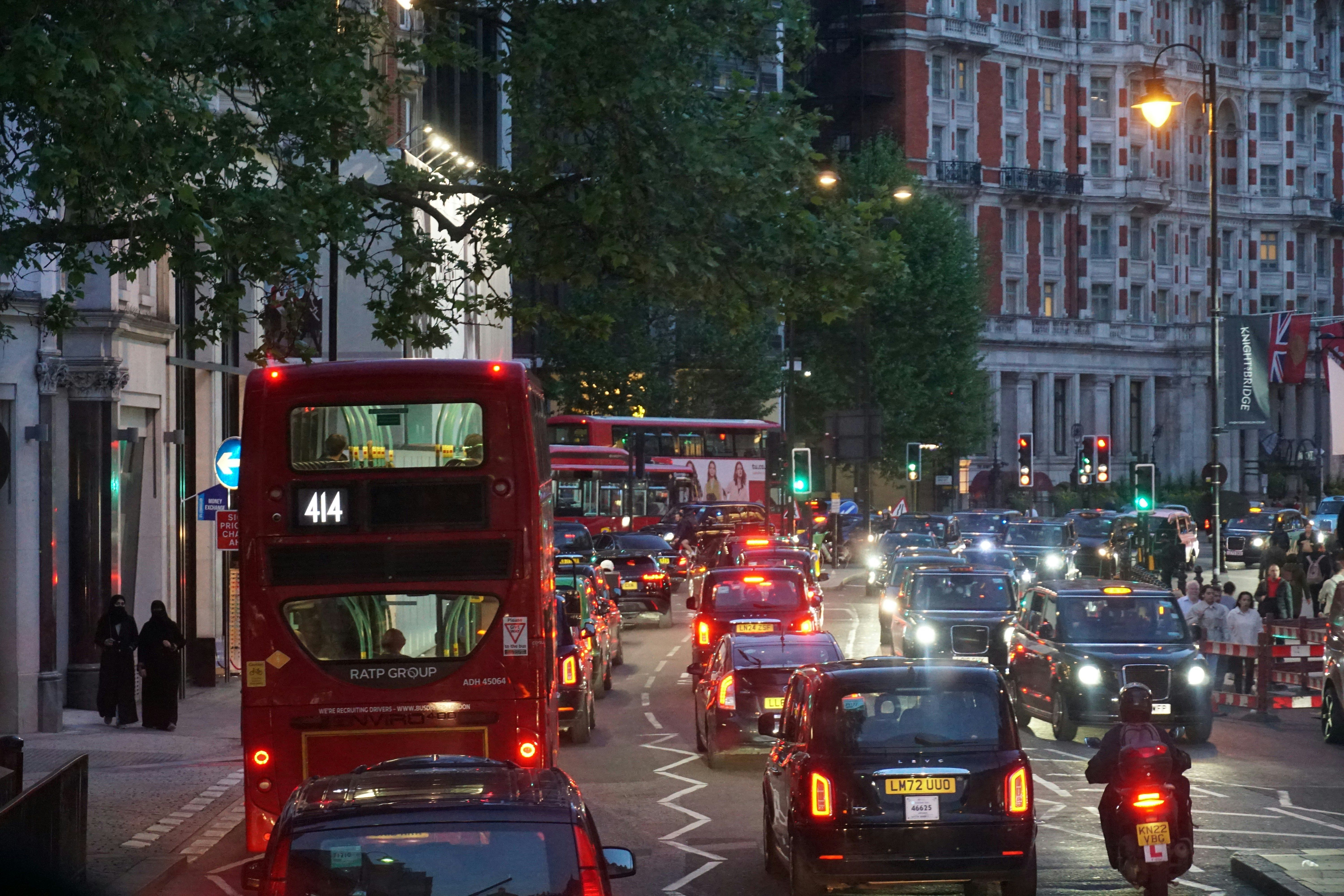 london traffic, cars on road