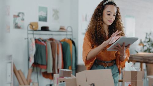 Rewriting the rules of fashion fulfilment