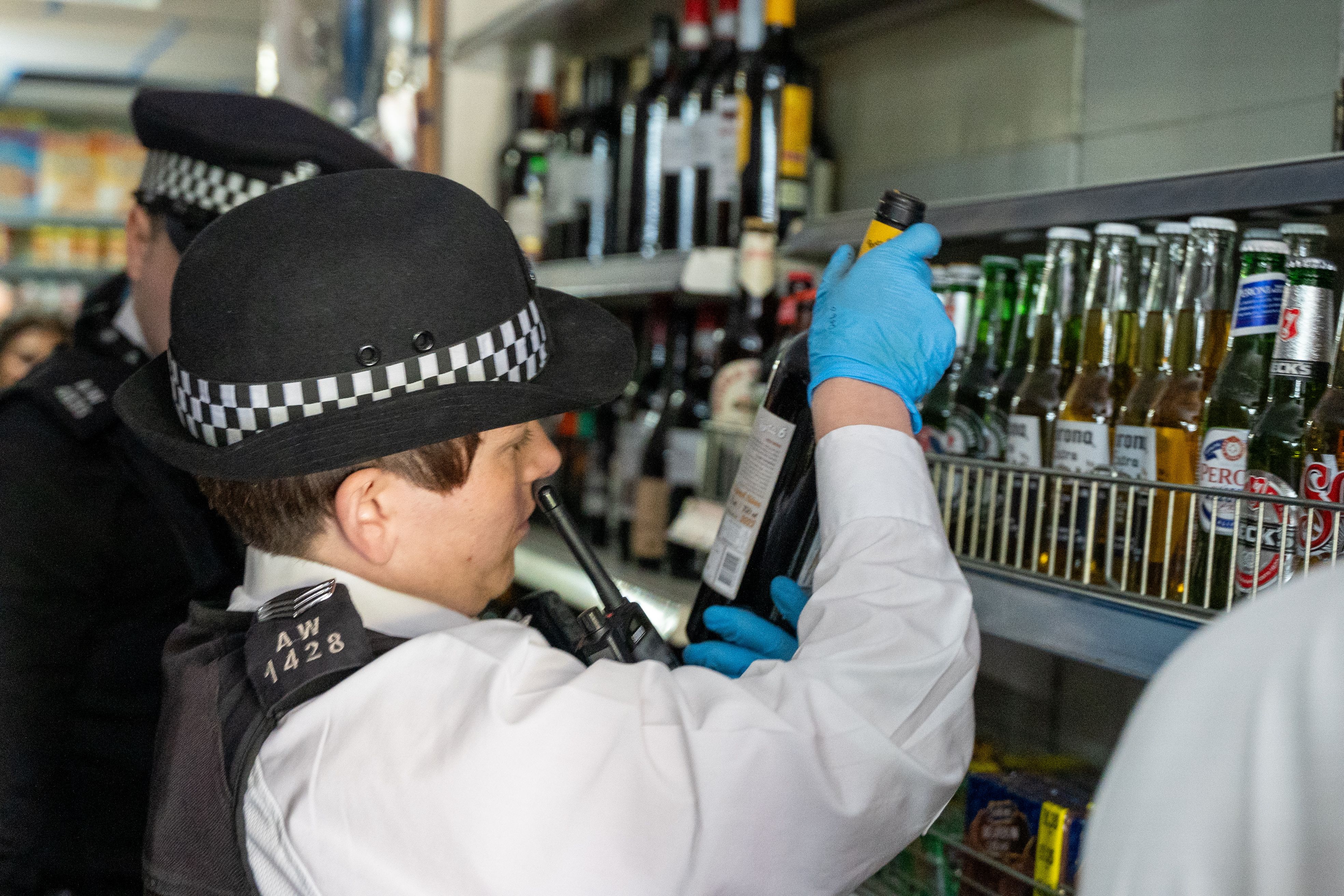 32 Arrested as SelectaDNA Supports Met Police Retail Crime Crackdown