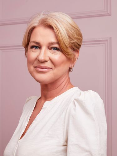 Maria Hollins