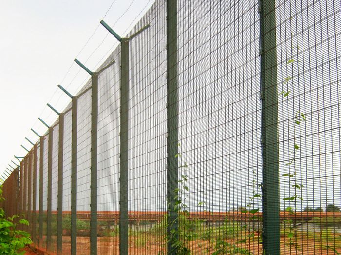 Securifor®  2D SR1 /  A1 rated  system