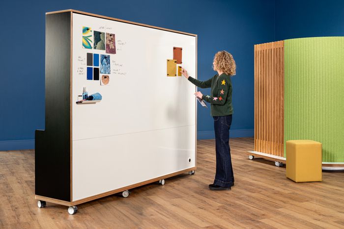 ThinkingWall Mobile Media Wall