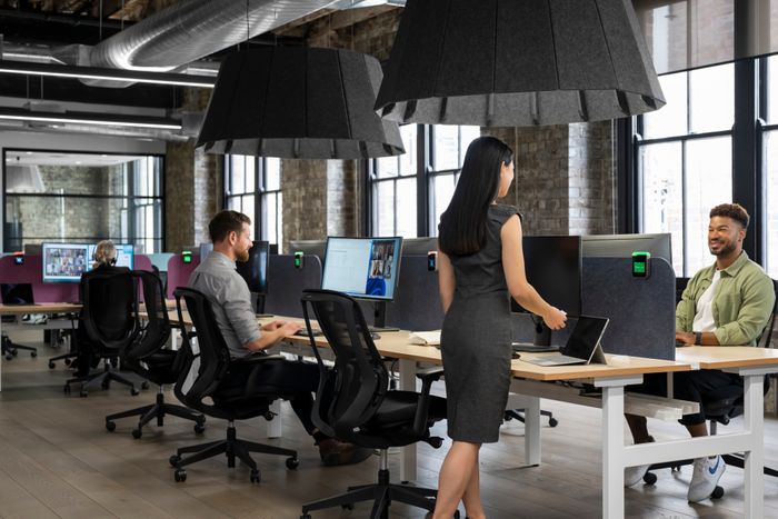 Desk Sign - Dynamic, digital signage for flexible desks and workspaces