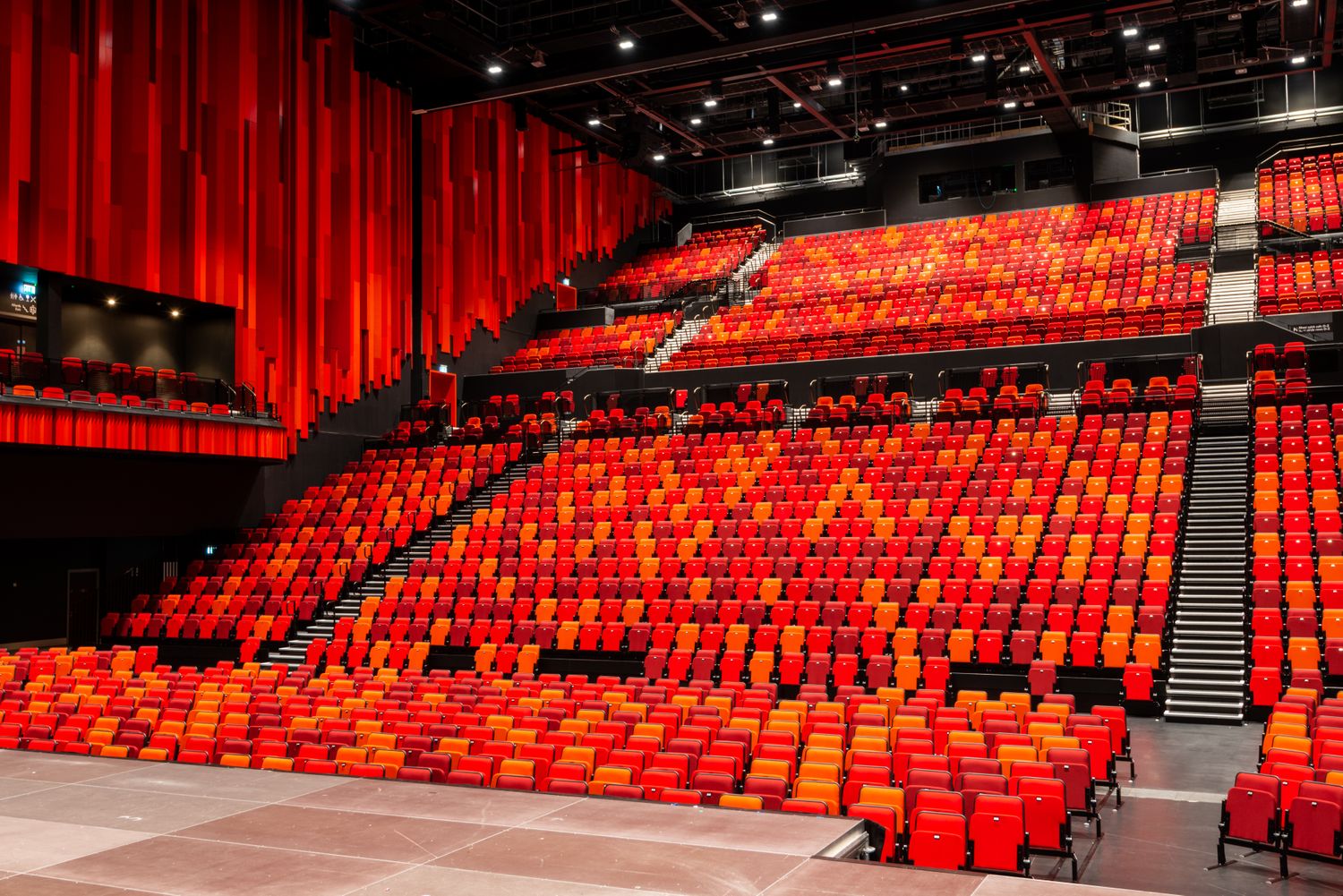 Swansea Arena The Meetings Show