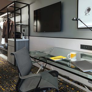 Deluxe Room with Club Access - Work Desk area