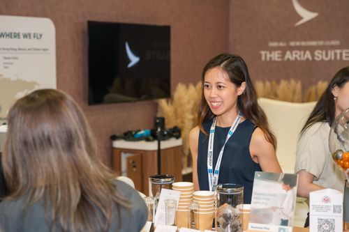 How can supply chain managers work more closely with corporate travel buyers and suppliers to ensure they are all heading in the right direction?