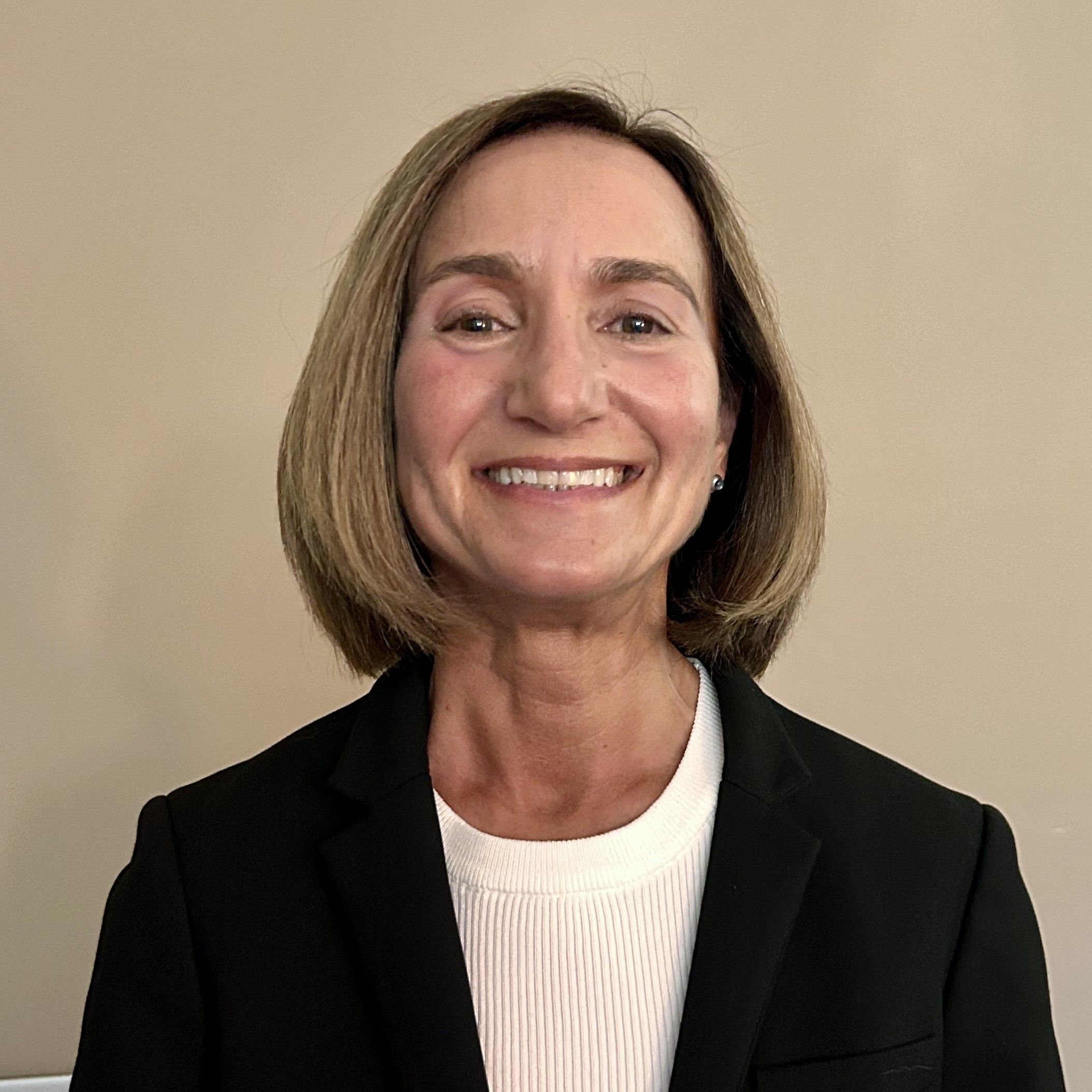 Speaker profile image for Stephanie Weaver