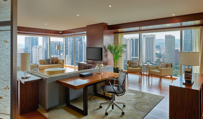 Rooms and Suites