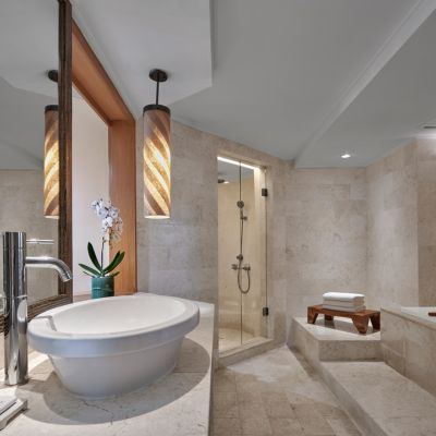 Rooms & Suites