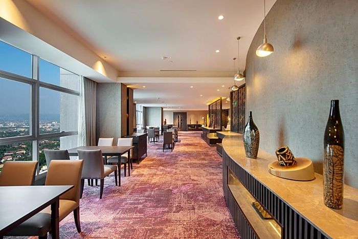 1 Bedroom Suite