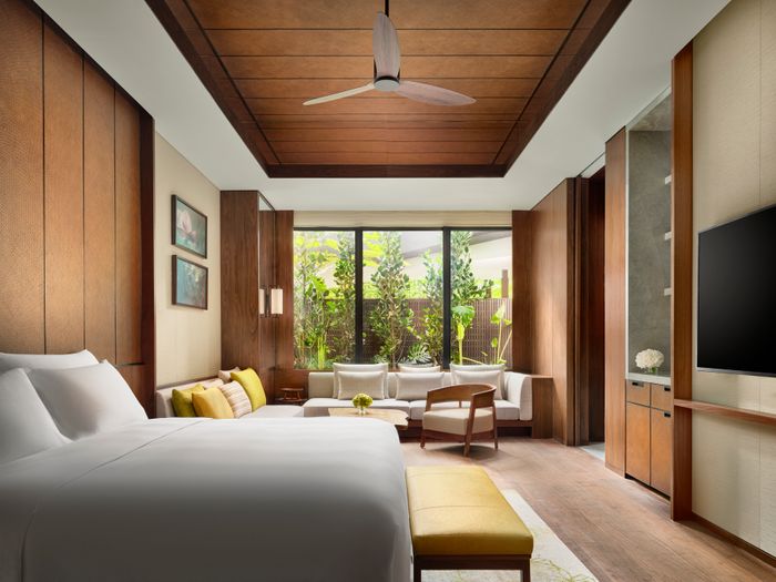 Rooms & Suites