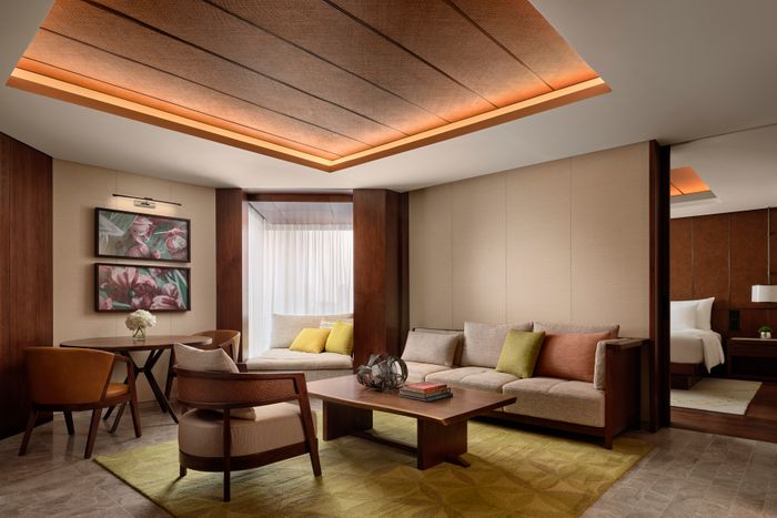 Rooms & Suites