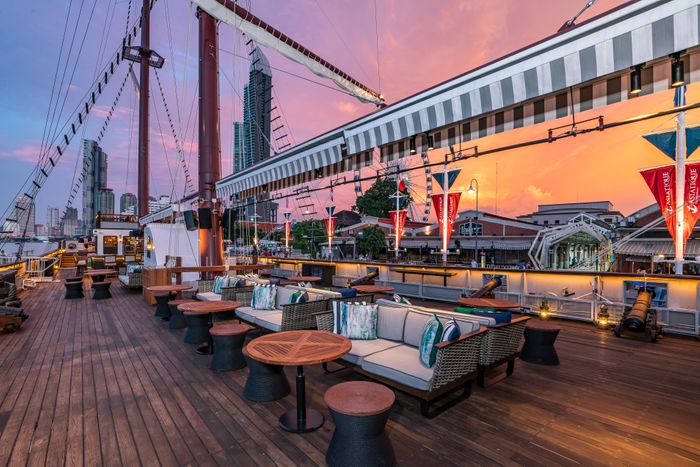 Sirimahannop, Asiatique the Riverfront