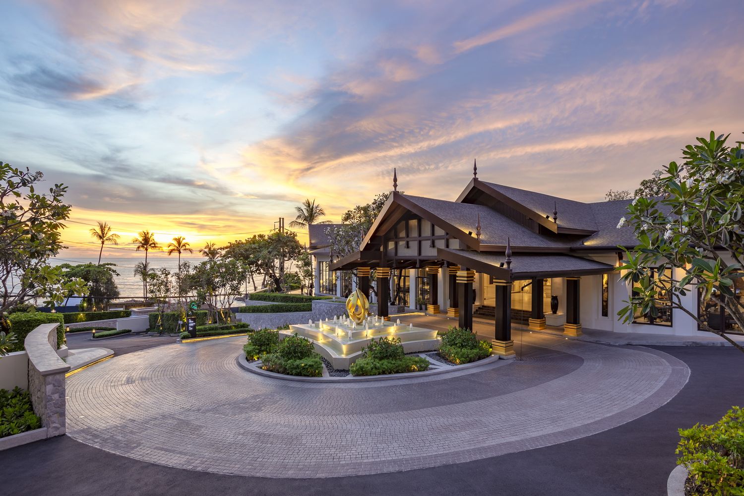 Diamond Cliff Resort & Spa, Phuket