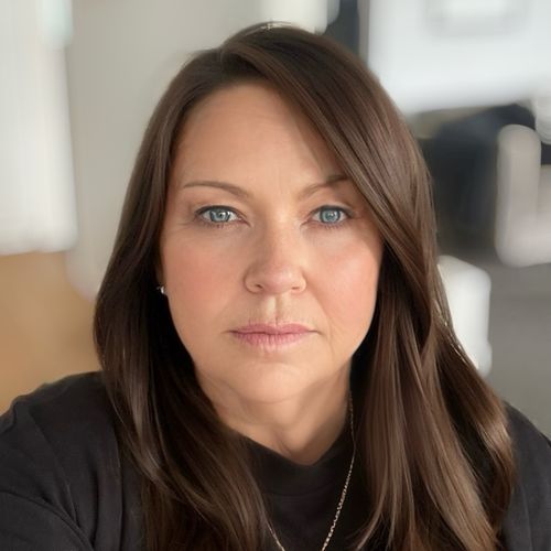 Lisa Hopkins