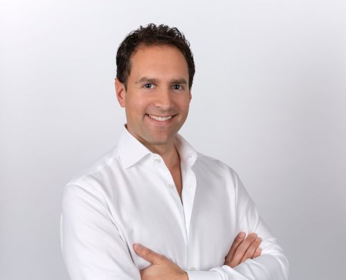Greg Apple - AMGiNE