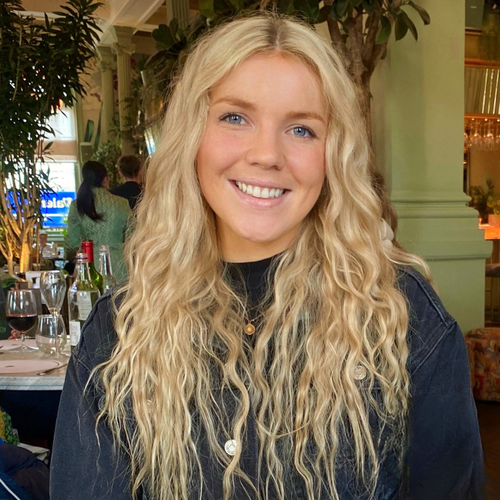 Hayley Kitto - Travel Chapter