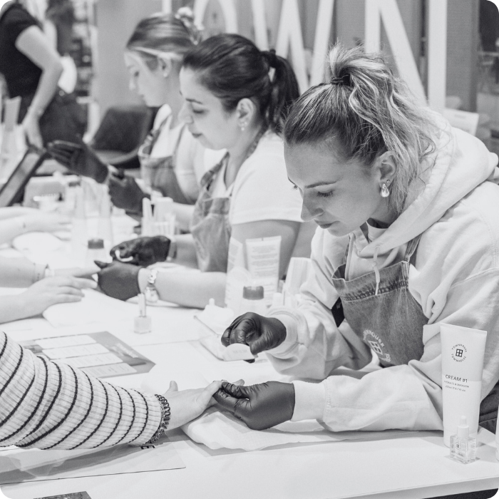 picture of Townhouse offering free manicures