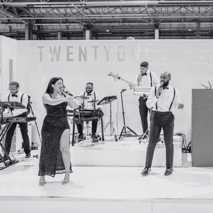 Meet Hundreds of Top Wedding Suppliers