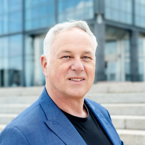 Speaker profile image for Andrew Loveless