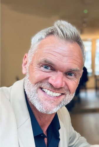 Speaker profile image for Scott Davis