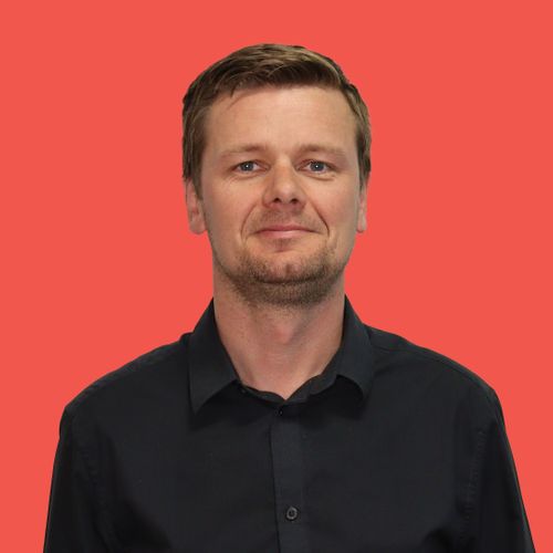 Speaker profile image for James Dawson
