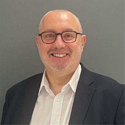 Speaker profile image for Mark Bennett