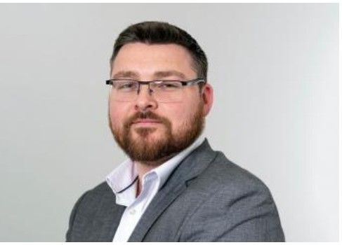 Speaker profile image for Neil Hook