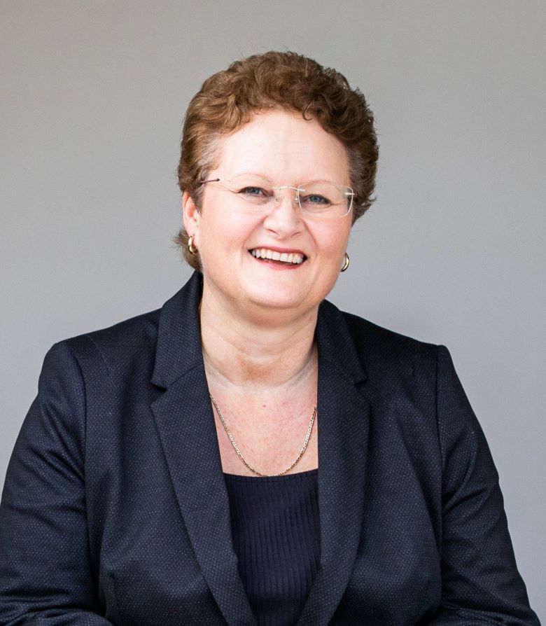 Julia Barrett