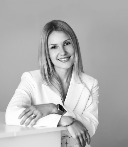 Anastasia Lozhkina - KW Commercial