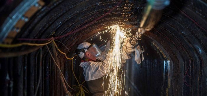 The use of keyhole engineering on Thames Water's Kings Scholar Pond project saved money and carbon while keeping London moving