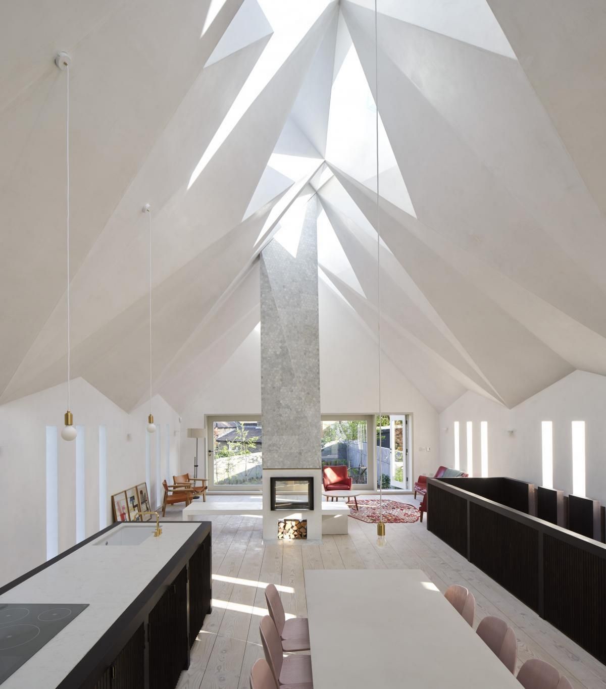 Architect John Smart transforms old chapel into modern home in London