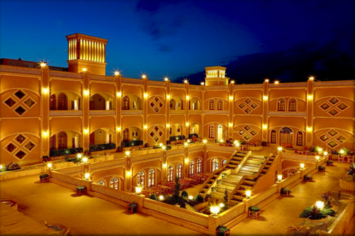Sustainable Design and Formal Sustainability of Traditional Iranian Architecture
