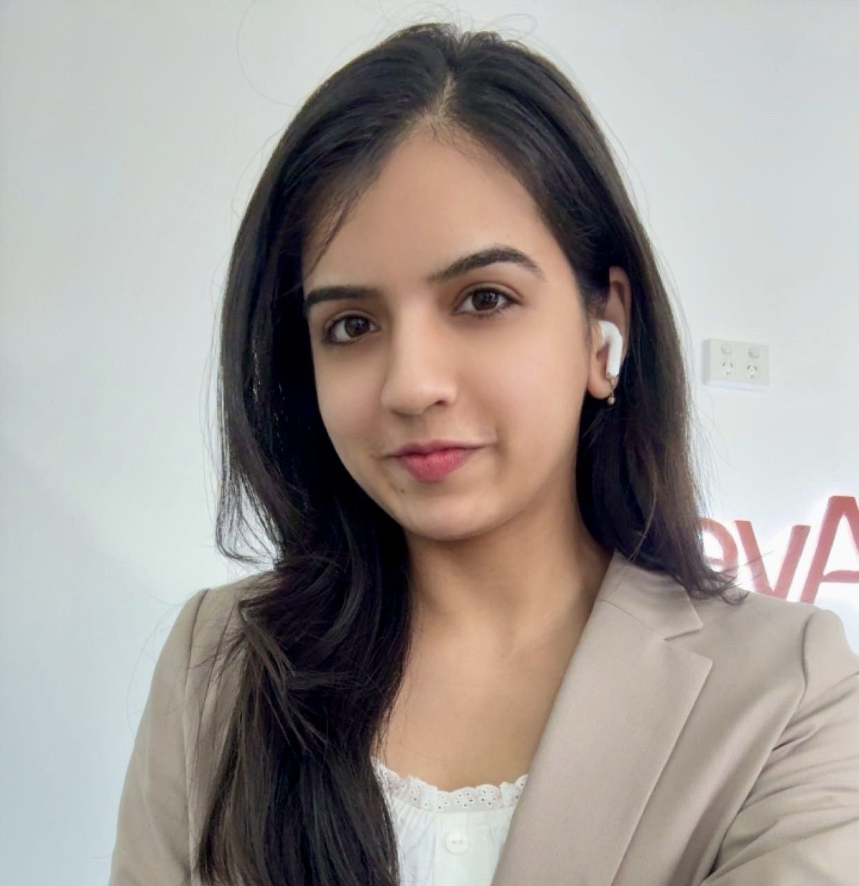 Heli Chaudhary - All Avenues Real Estate