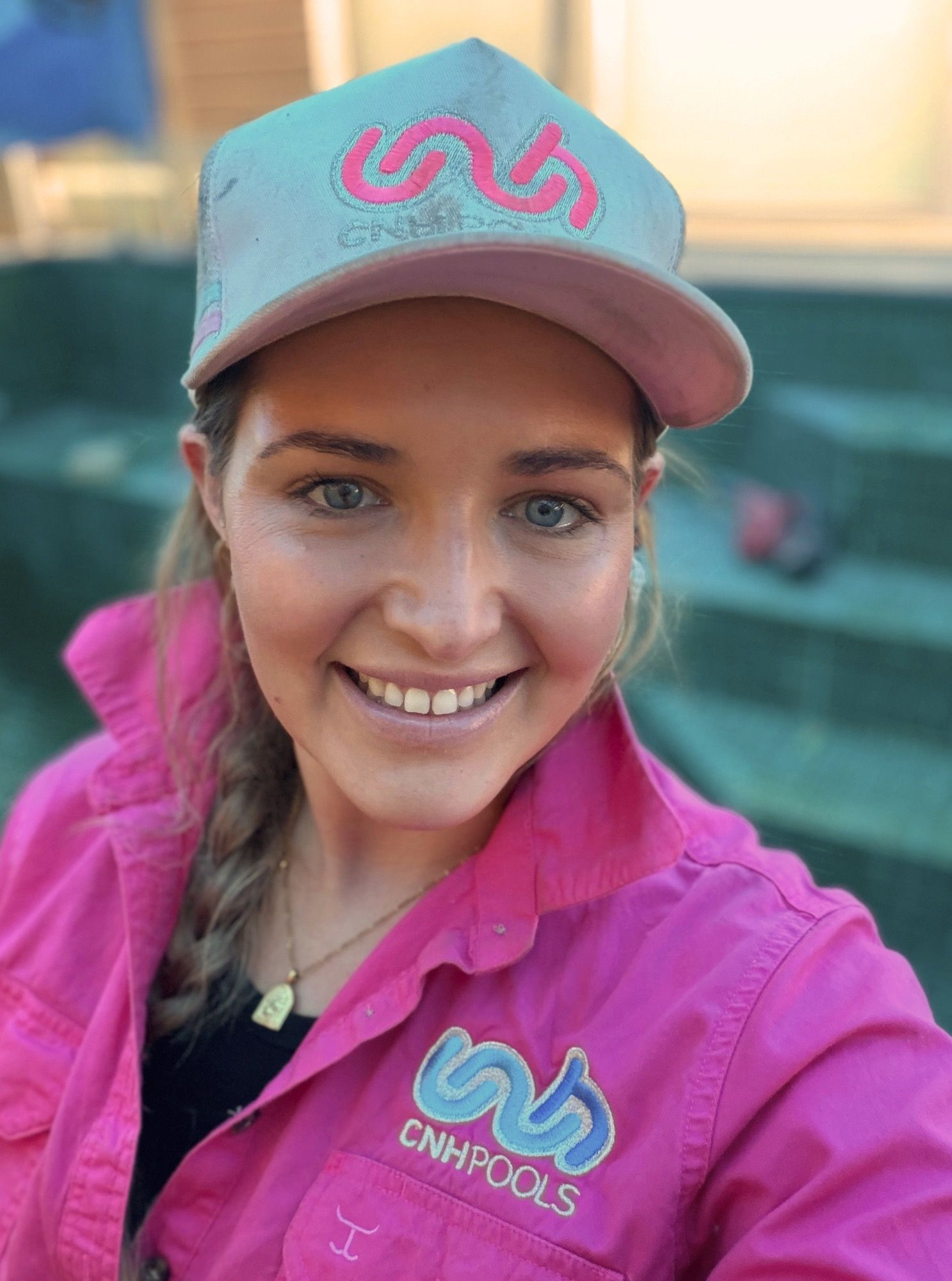 Zarah Littlejohn - Pinktradielady