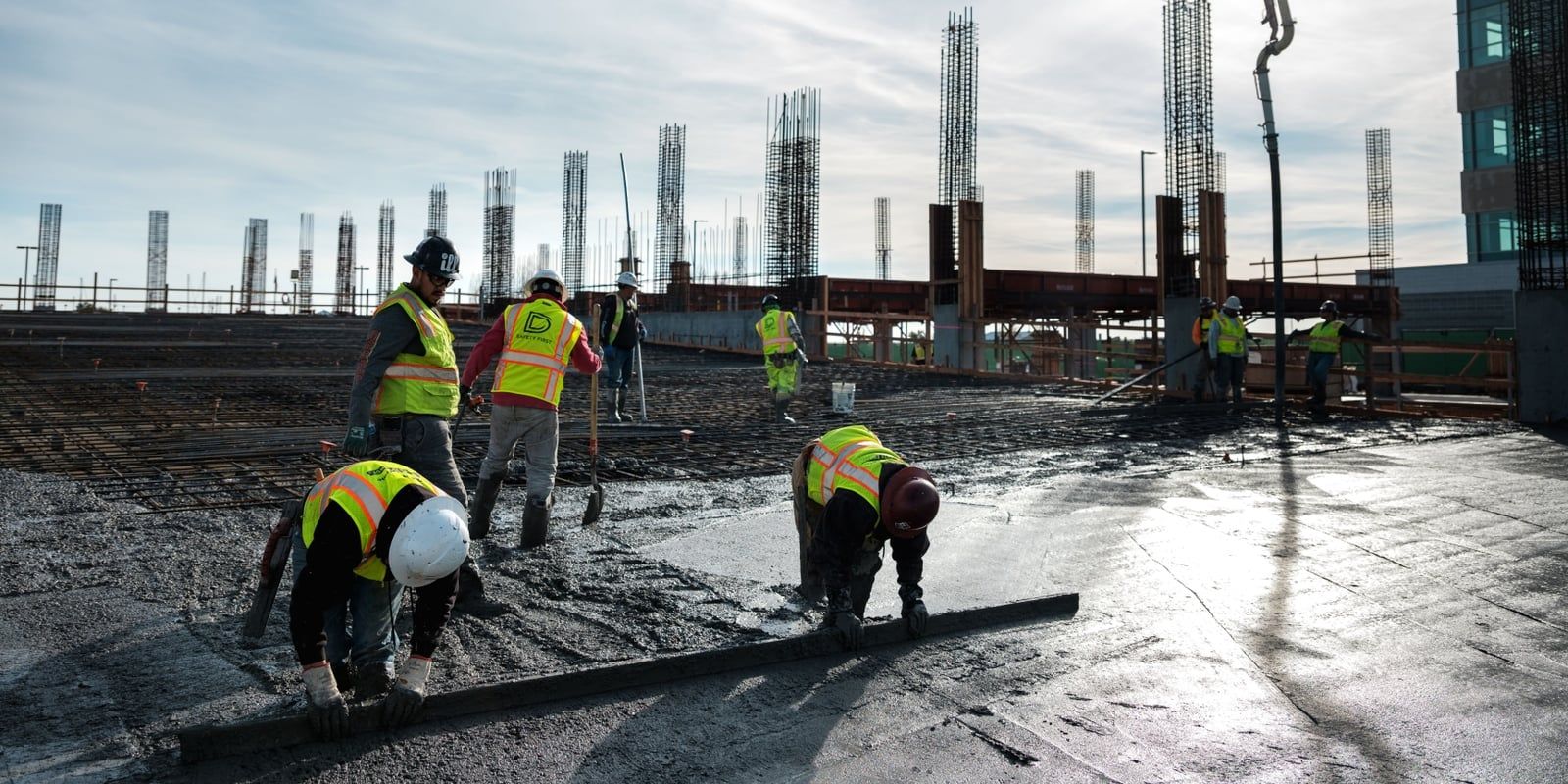 Procore Acquires LaborChart to Improve Construction Workforce Management
