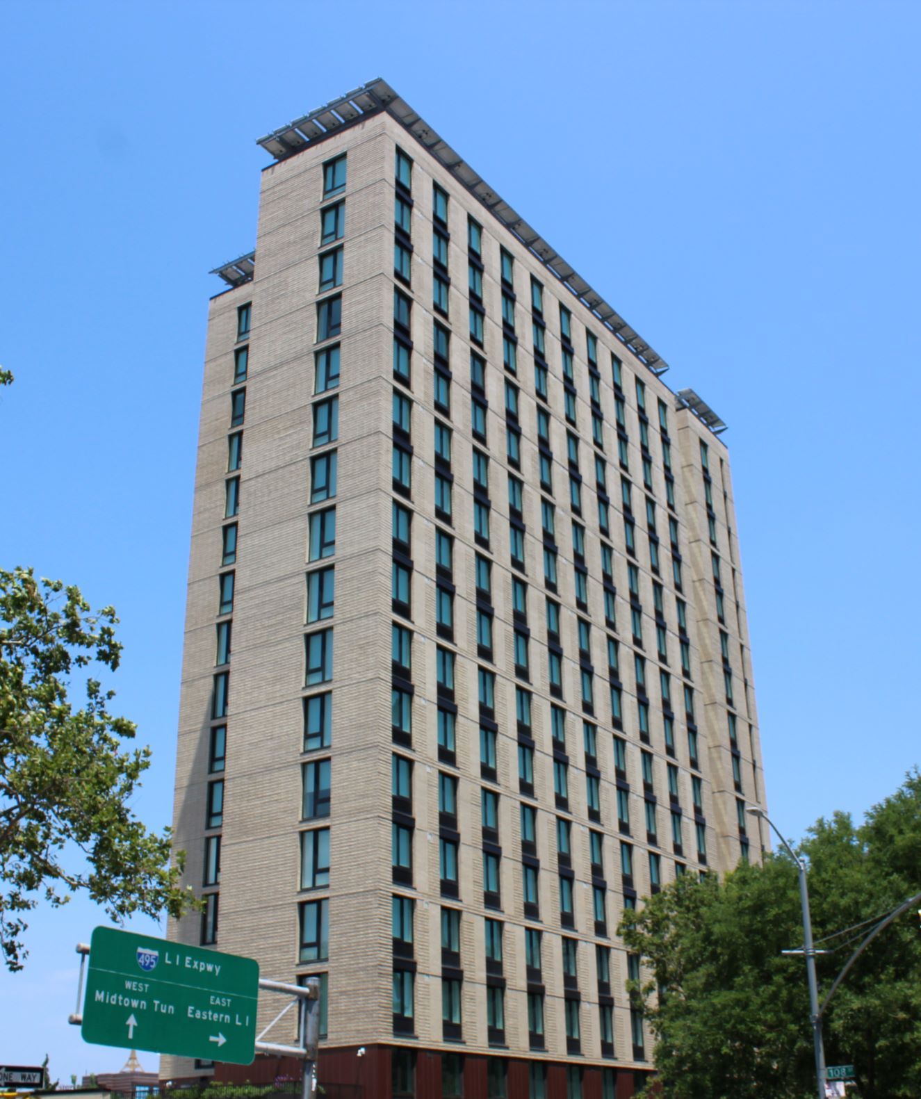 New Queens High-Rises Use Advanced Crystal Windows