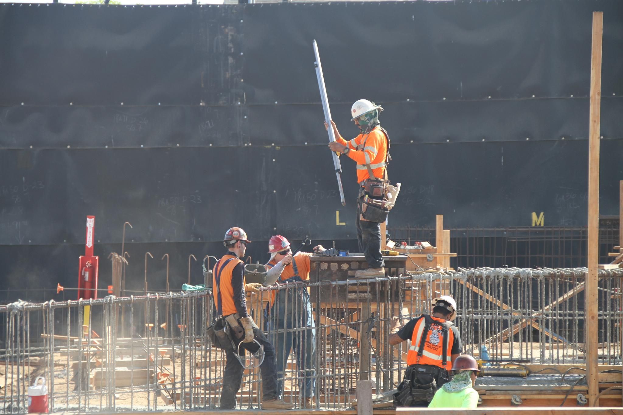 Acoustifence Reduces Construction Noise at Two Calif Sites