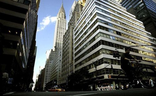 UAE firm to sell famous Chrysler skyscraper in New York