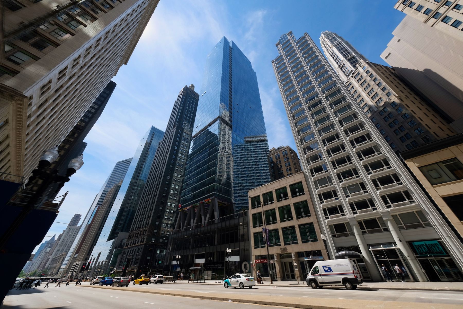 A Final Look at the Completed 300 N Michigan Avenue in the Loop