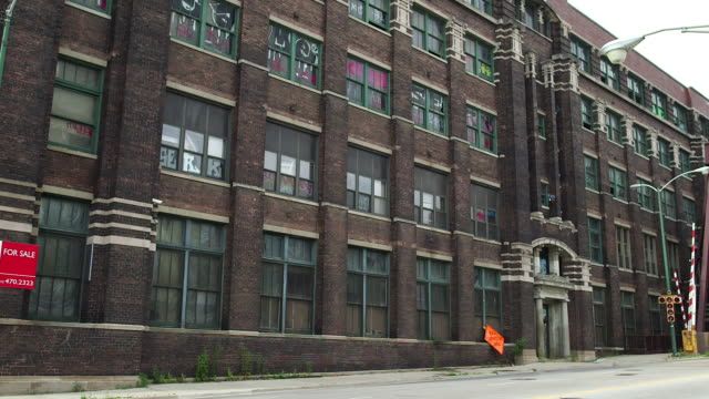 Chicago Plan Commission Approves Renovation of Old Warehouse Into Solar-powered Apartments