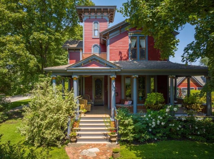 Phebe and John Gray House is officially a Chicago landmark