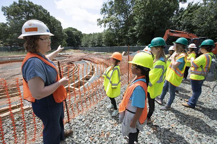 How women are breaking into the construction industry