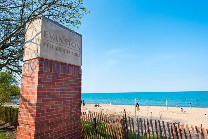 Evanston to begin construction on part of new water supply. The new construction is part of the creation of a new water supply to the Village of Lincolnwood in Cook County.