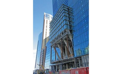 A Double-decker Road Runs Through Vista Tower, Chicago's Third-tallest Building