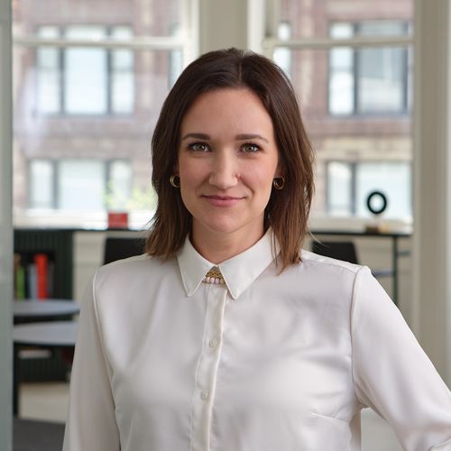 Speaker profile image for Amanda Glandon