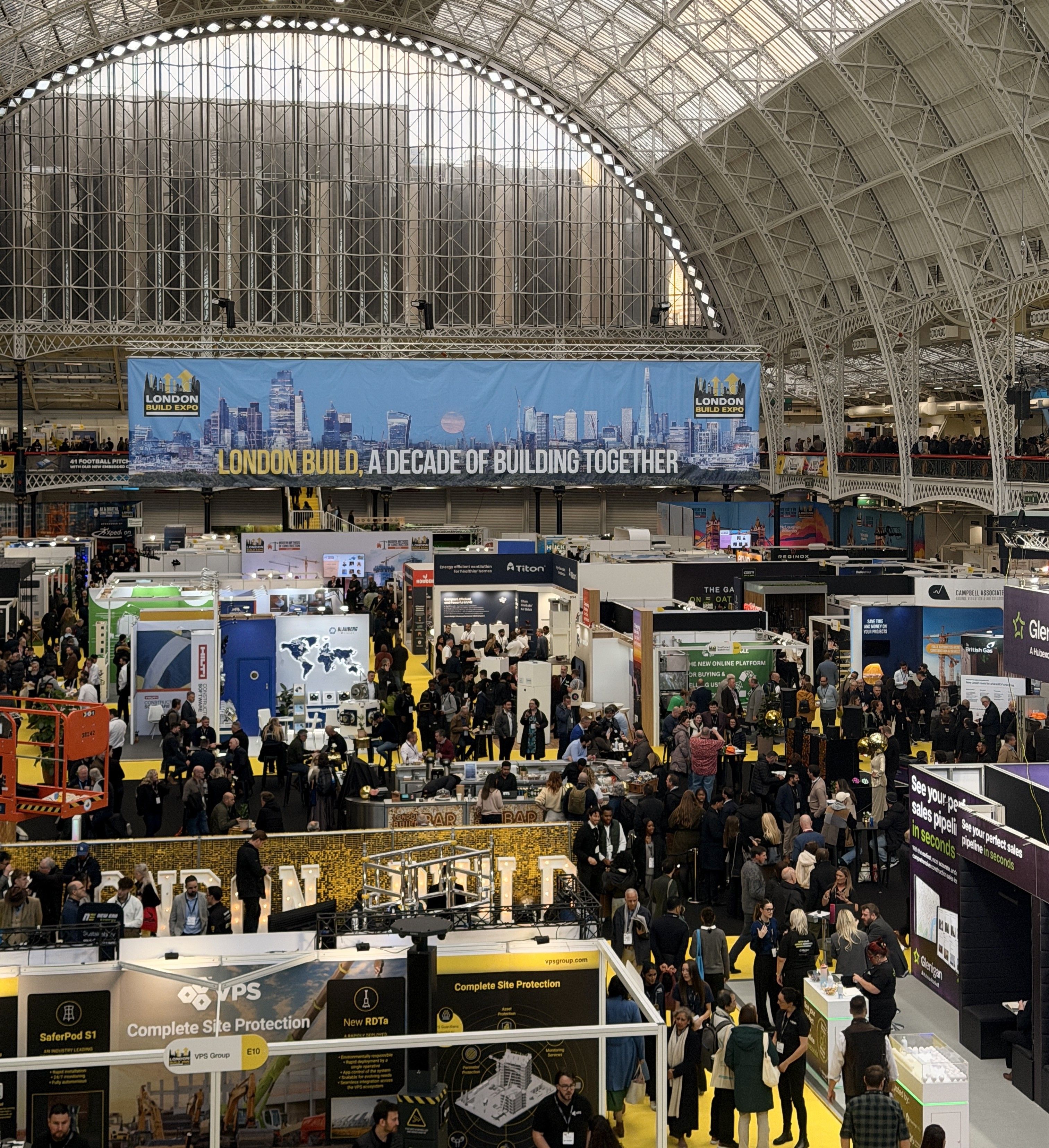 London Build Balcony