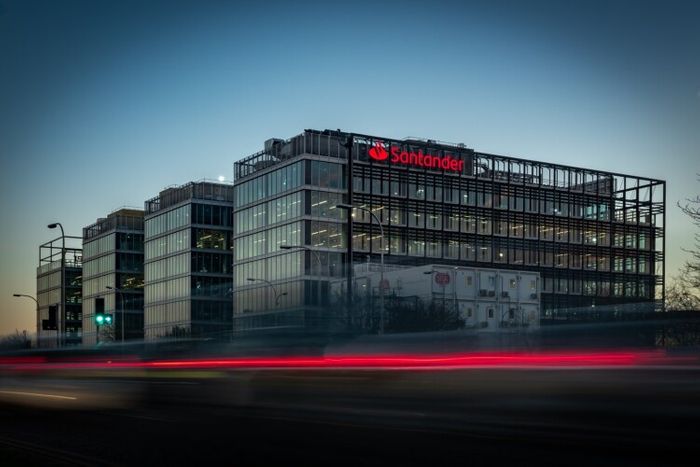 Sisk boosts UK revenues