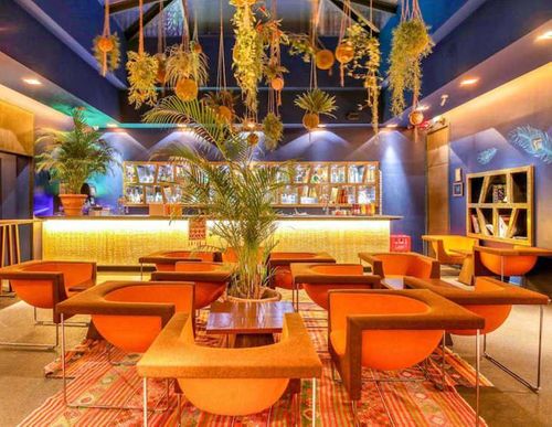 7 unconventional hotel lobby designs