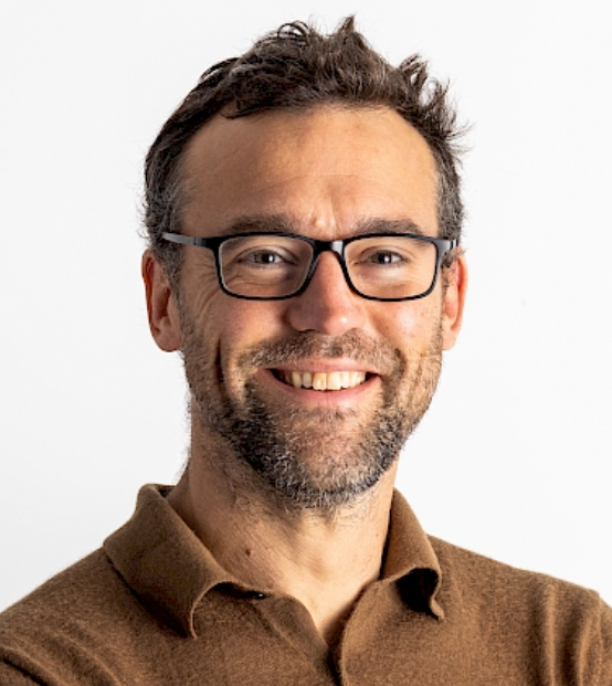 Dr Tom Dollard